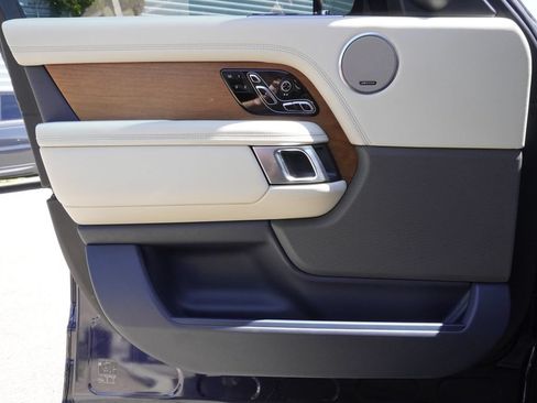 Used 2019 Land Rover Range Rover Supercharged AWD/4WD image 17