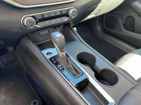 Used 2025 Nissan Altima 2.5 SV image 41