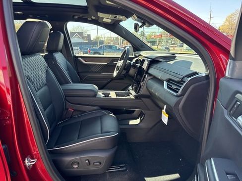 New 2026 GMC Acadia Denali AWD/4WD image 10