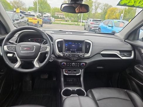 Used 2024 GMC Terrain SLT w/ LPO, Floor Liner Package AWD/4WD image 12