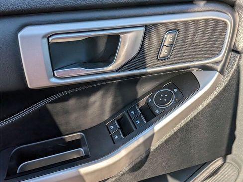 Used 2023 Ford Explorer XLT w/ Equipment Group 202A image 13