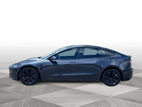 Used 2024 Tesla Model 3 Standard Range RWD image 5