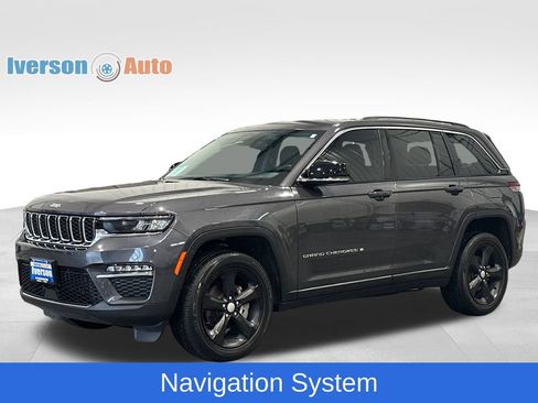 Used 2023 Jeep Grand Cherokee Limited w/ Trailer Tow Prep Group (B) AWD/4WD image 7