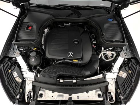 Used 2022 Mercedes-Benz GLC 300 GLC 300 image 24