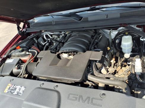 Used 2018 GMC Yukon SLT w/ Open Road Package image 10