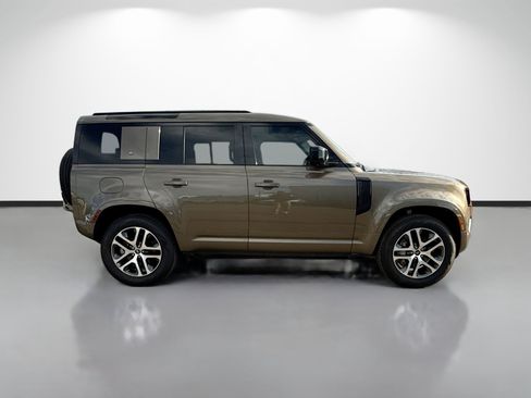 Used 2022 Land Rover Defender 110 XS Edition image 6