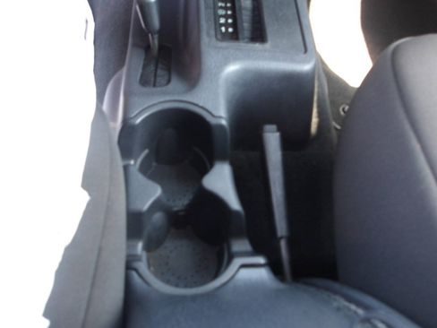 Used 2004 Jeep Wrangler 4WD image 17