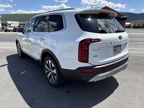 Used 2020 Kia Telluride S w/ S 8 Passenger Seating Package AWD/4WD image 6