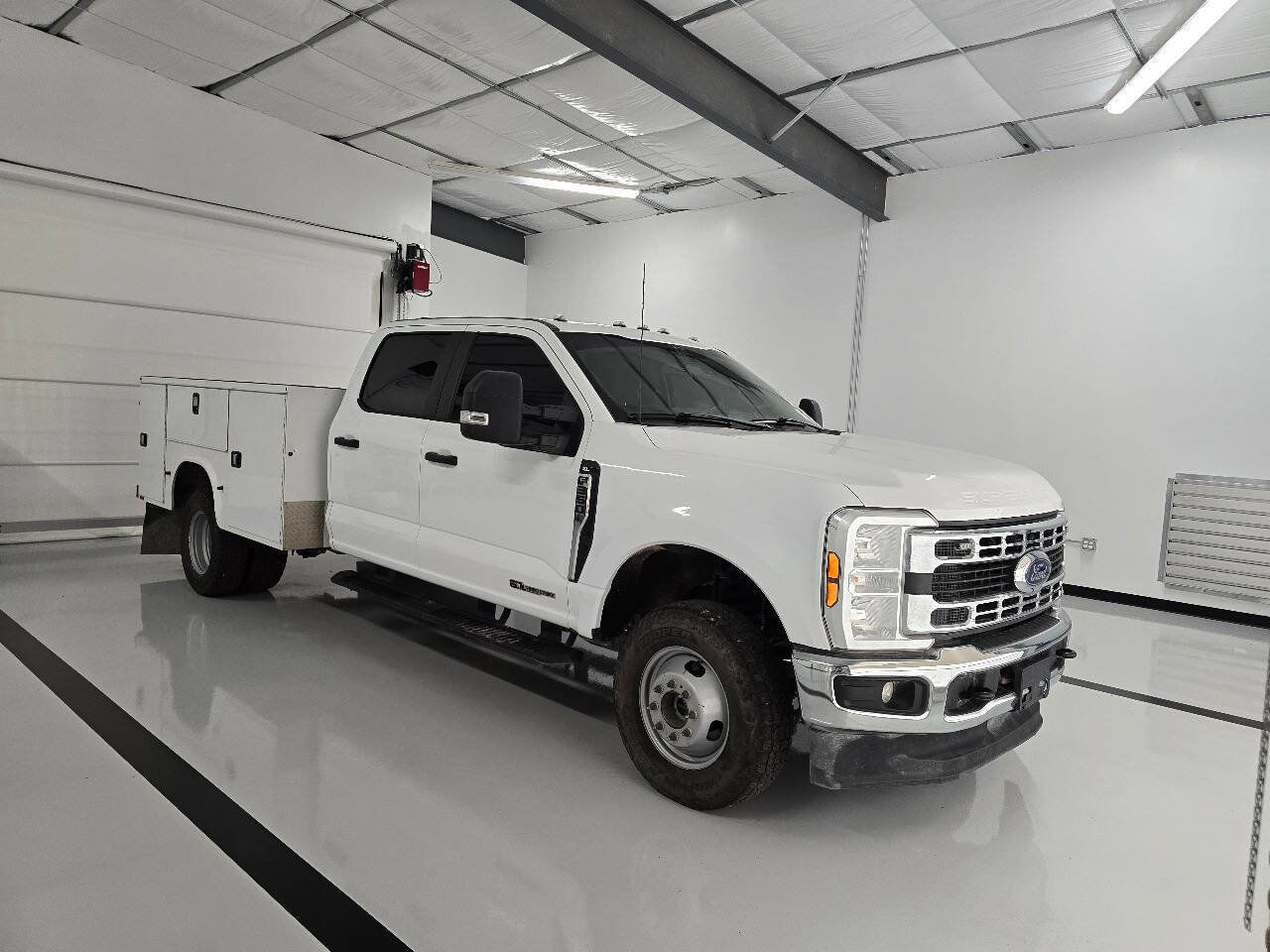 Used 2024 Ford F350 XL w/ Snow Plow Prep Package AWD/4WD image 5