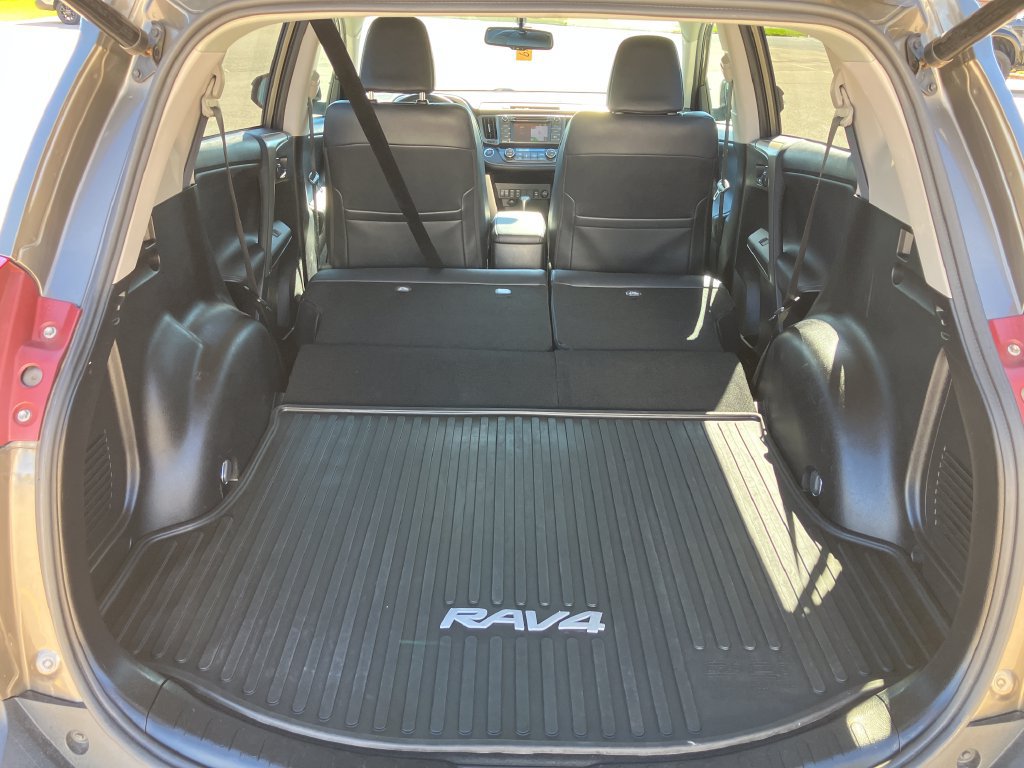 Used 2014 Toyota RAV4 Limited AWD/4WD image 19