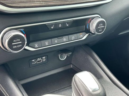 Used 2019 Nissan Altima 2.5 Platinum FWD image 26