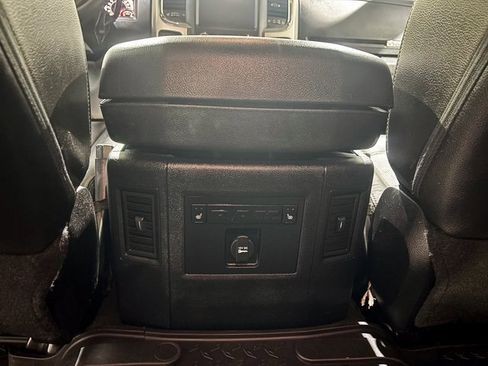 Used 2016 RAM 2500 Laramie w/ Convenience Group image 25