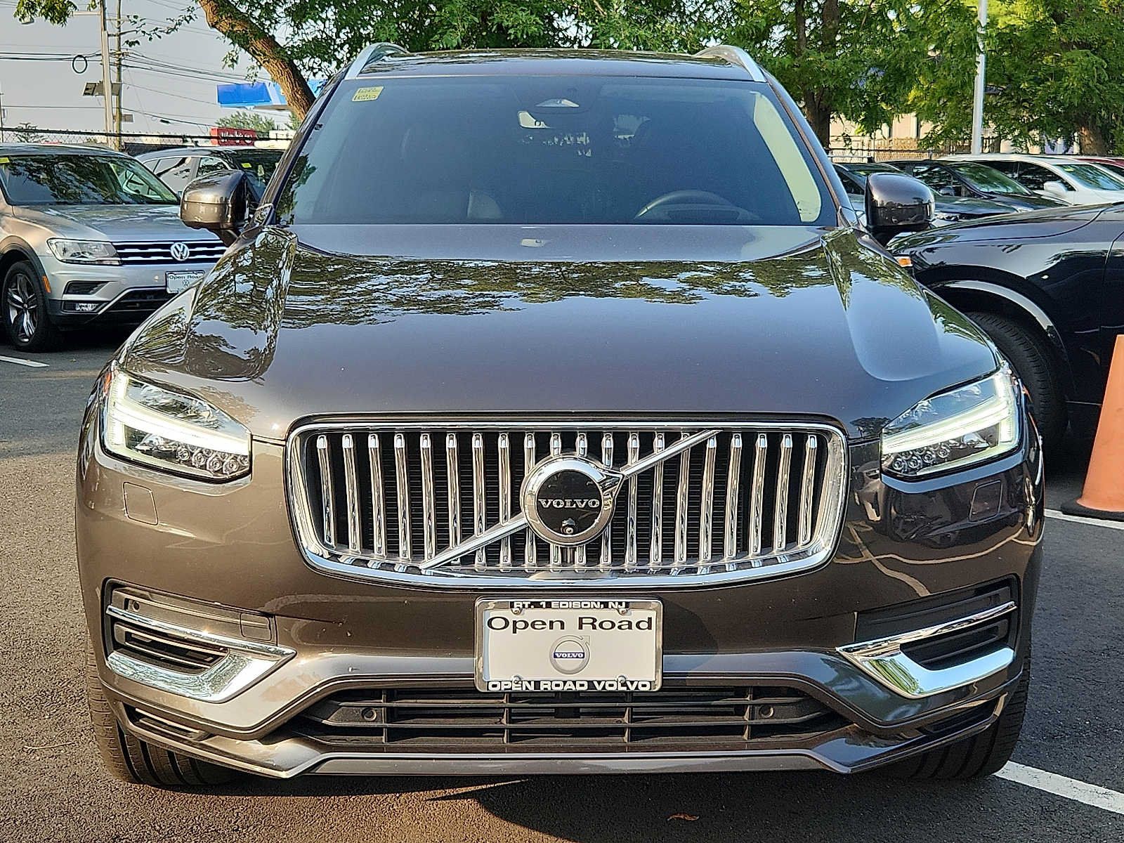 Certified 2024 Volvo XC90 T8 Ultimate w/ Protection Package Premier AWD/4WD image 2