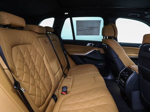 New 2026 BMW X5 xDrive50e w/ M Sport Package image 26