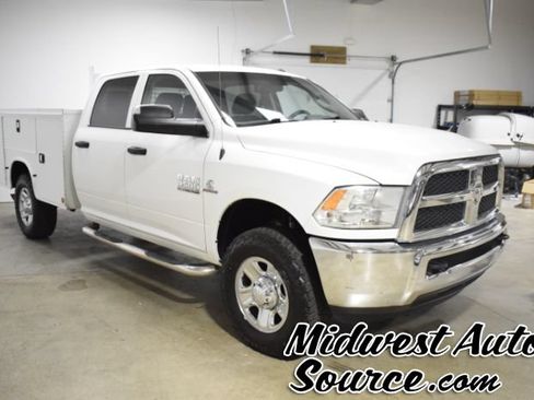 Used 2018 RAM 3500 Tradesman w/ Chrome Appearance Group AWD/4WD image 7