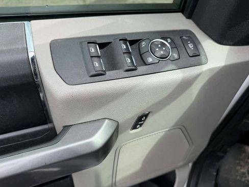 Used 2021 Ford F250 XLT w/ XLT Value Package AWD/4WD image 16