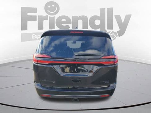 New 2026 Chrysler Pacifica Limited w/ S Appearance Package image 4