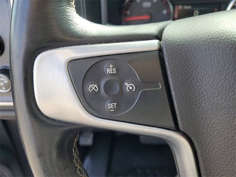 Used 2016 GMC Sierra 3500 SLE w/ SLE Preferred Package image 11