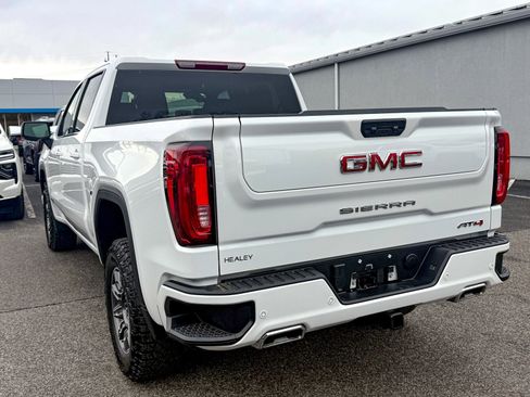 Used 2025 GMC Sierra 1500 AT4 image 5