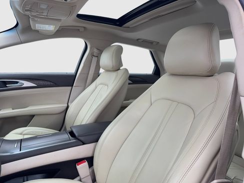 Used 2017 Lincoln MKZ Select w/ Select Plus Package FWD image 15