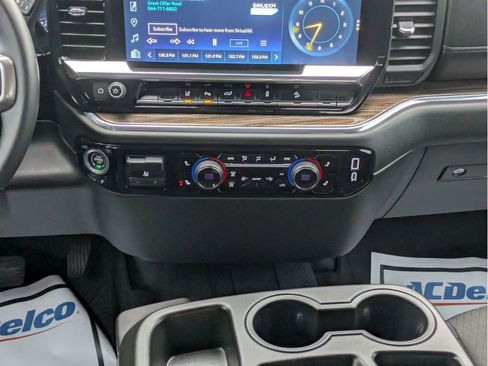 Used 2025 Chevrolet Silverado 2500 LT w/ All Star Edition image 18