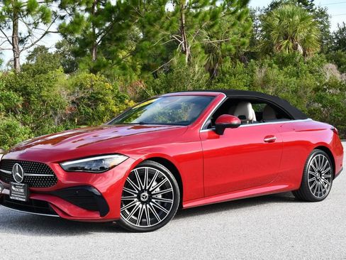 Used 2024 Mercedes-Benz CLE 300 4MATIC Cabriolet image 27