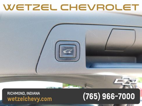 Used 2022 Buick Envision Avenir w/ Technology Package II FWD image 24