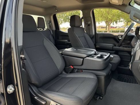Used 2023 Chevrolet Silverado 1500 Custom AWD/4WD image 27