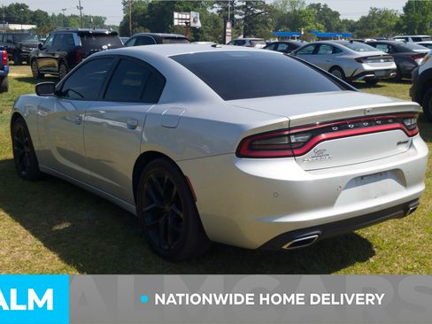 Used 2021 Dodge Charger SXT w/ Leather Interior Group image 5