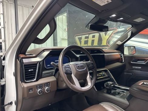Used 2022 GMC Sierra 1500 Denali image 5