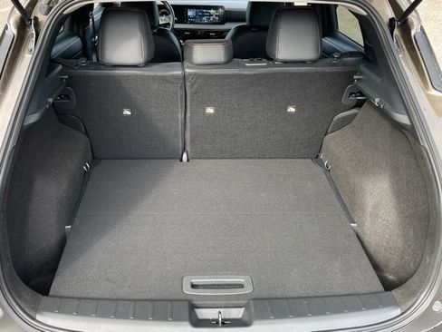 Certified 2025 Nissan Kicks SR image 6