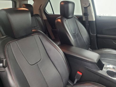 Used 2016 Chevrolet Equinox LTZ w/ Enhanced Convenience Package image 21