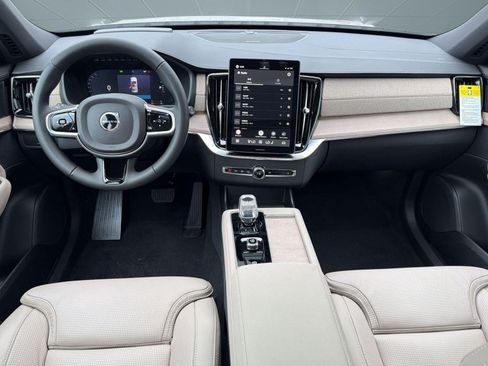 New 2026 Volvo XC90 T8 Ultra w/ Protection Package AWD/4WD image 24