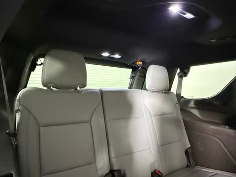 Used 2021 Chevrolet Tahoe Z71 w/ Z71 Signature Package AWD/4WD image 37