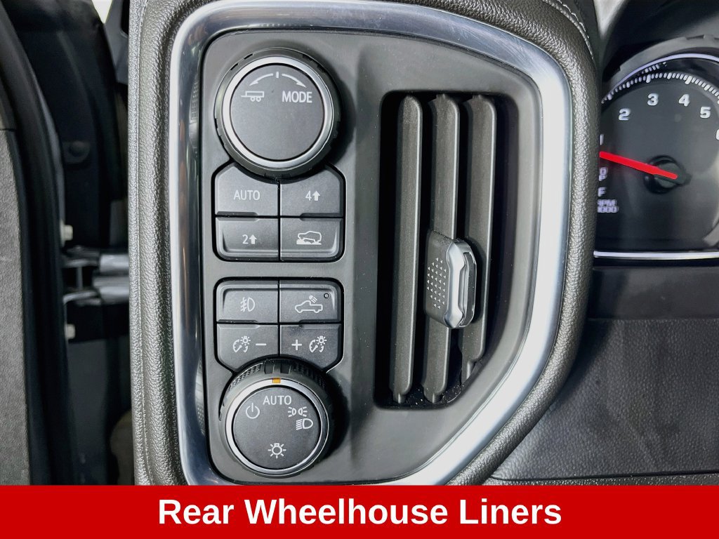 Used 2021 Chevrolet Silverado 1500 RST w/ Bed Protection Package AWD/4WD image 12