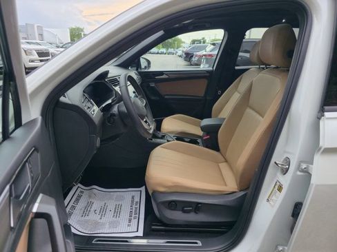 Used 2023 Volkswagen Tiguan SE R-Line AWD/4WD image 19
