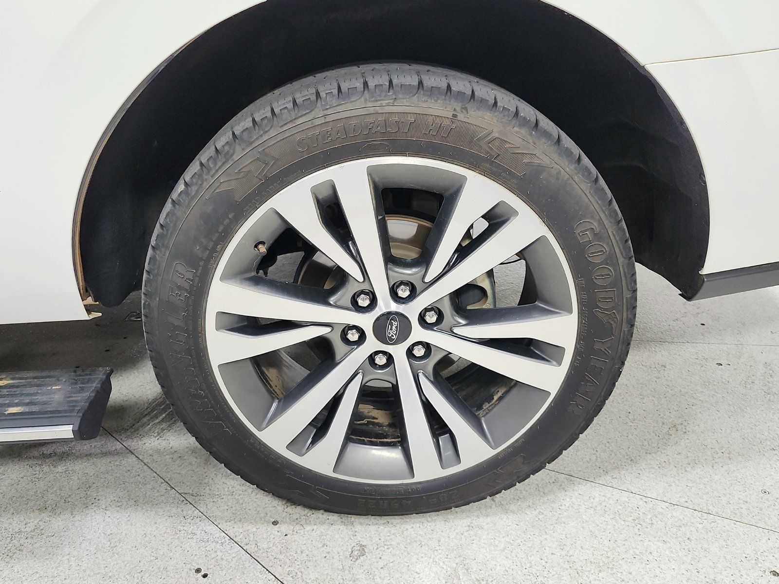 Used 2021 Ford Expedition Limited AWD/4WD image 19