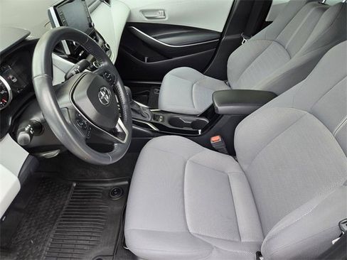 Used 2020 Toyota Corolla SE image 13