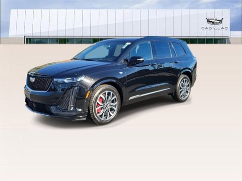 Certified 2022 Cadillac XT6 Sport w/ Technology Package image 4