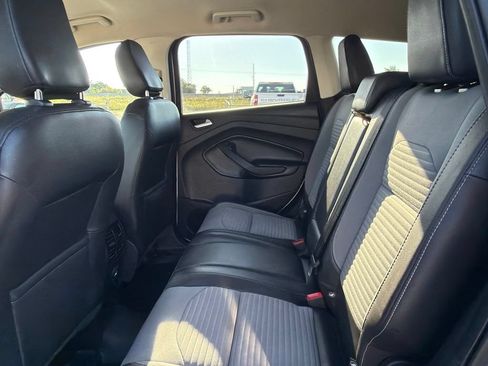 Used 2018 Ford Escape SE w/ SE Sport Appearance Package AWD/4WD image 11