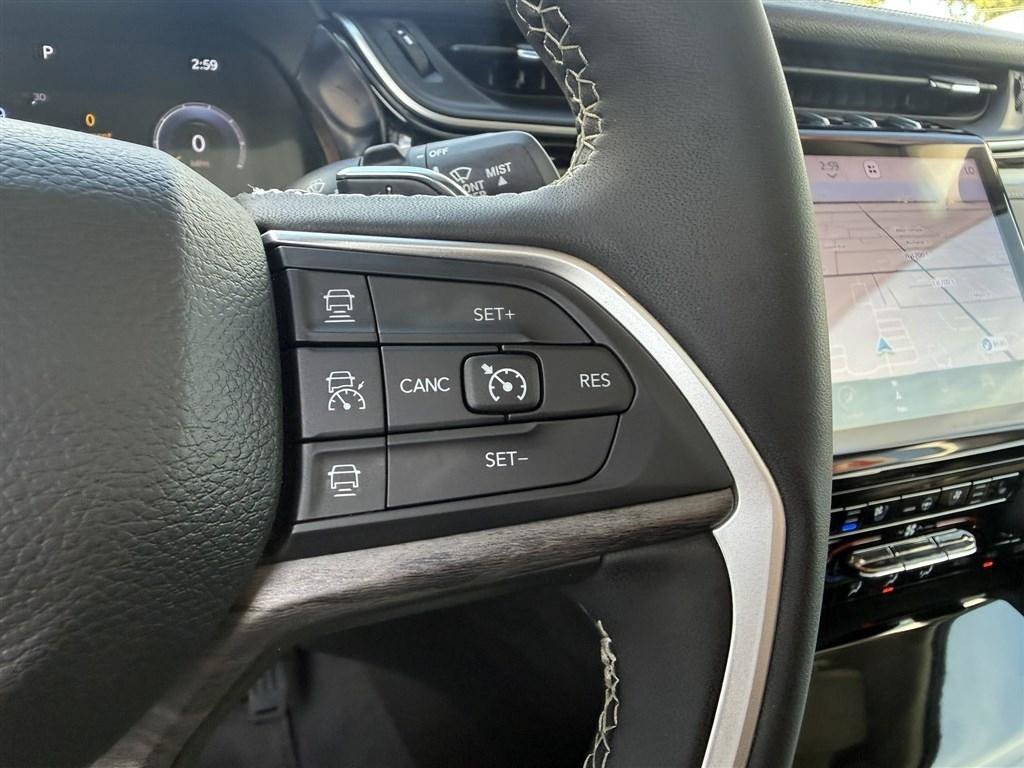 Used 2024 Jeep Grand Cherokee L Limited w/ Luxury Tech Group II AWD/4WD image 41