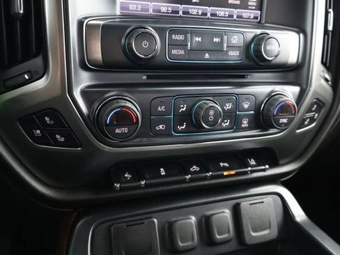 Used 2017 Chevrolet Silverado 3500 LTZ AWD/4WD image 13