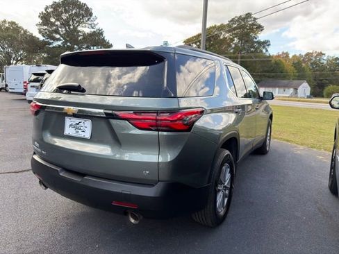 Used 2023 Chevrolet Traverse LT w/ LPO, Floor Liner Package image 4