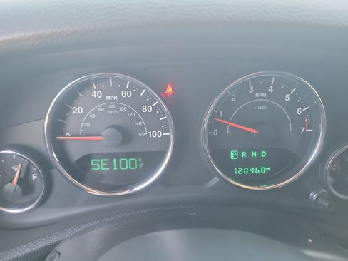 Used 2018 Jeep Wrangler Unlimited Sport S AWD/4WD image 24
