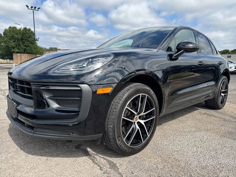 Used 2025 Porsche Macan Turbo AWD/4WD image 3