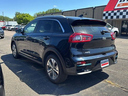 Used 2019 Kia Niro EX Premium FWD image 2
