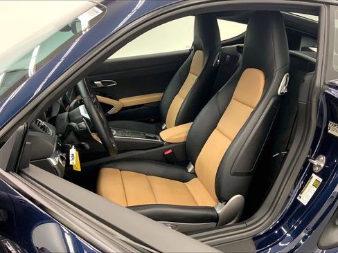 Used 2018 Porsche 718 Cayman RWD image 16