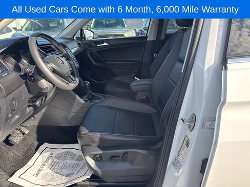 Used 2021 Volkswagen Tiguan SE w/ Panoramic Sunroof Package AWD/4WD image 18