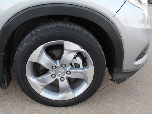 Used 2022 Honda HR-V LX image 43