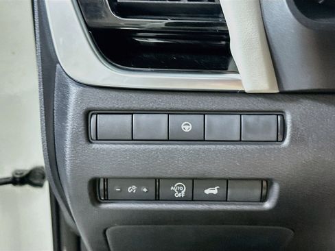 Used 2023 Nissan Rogue SL w/ SL Premium Package AWD/4WD image 17